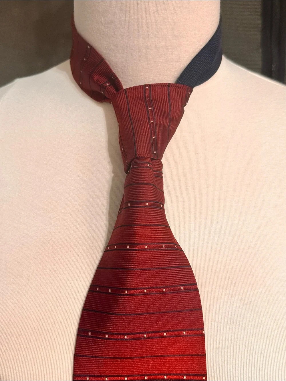 Classic Red Striped Men's Tie - Unbranded